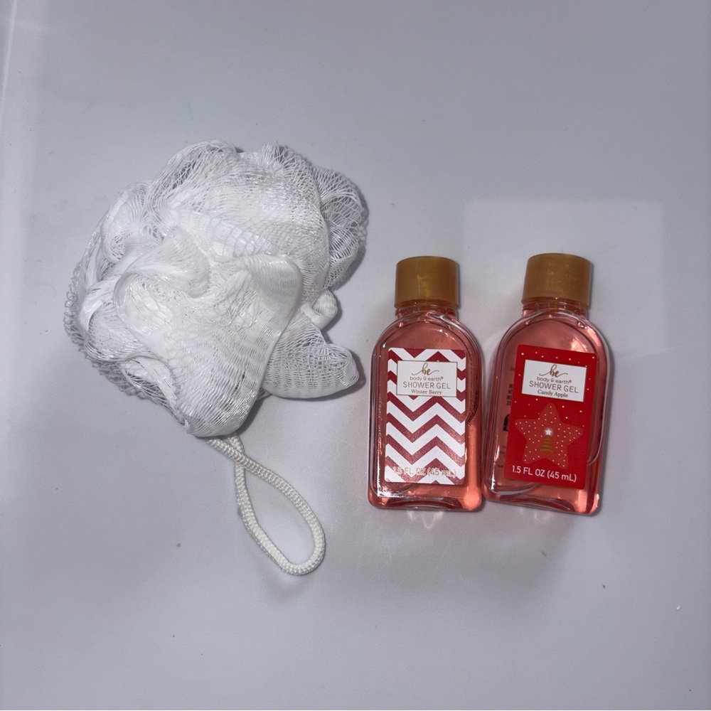 Festive Winter Shower Set
